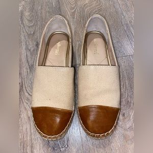 NWOT J. McLaughlin Women’s Loafers (7)